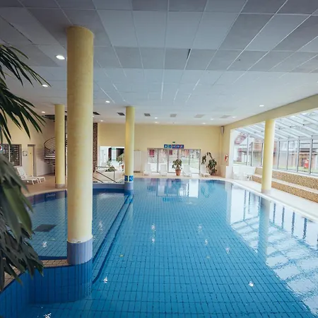 Pohorje Village Wellbeing - Family Bolfenk Apartamento